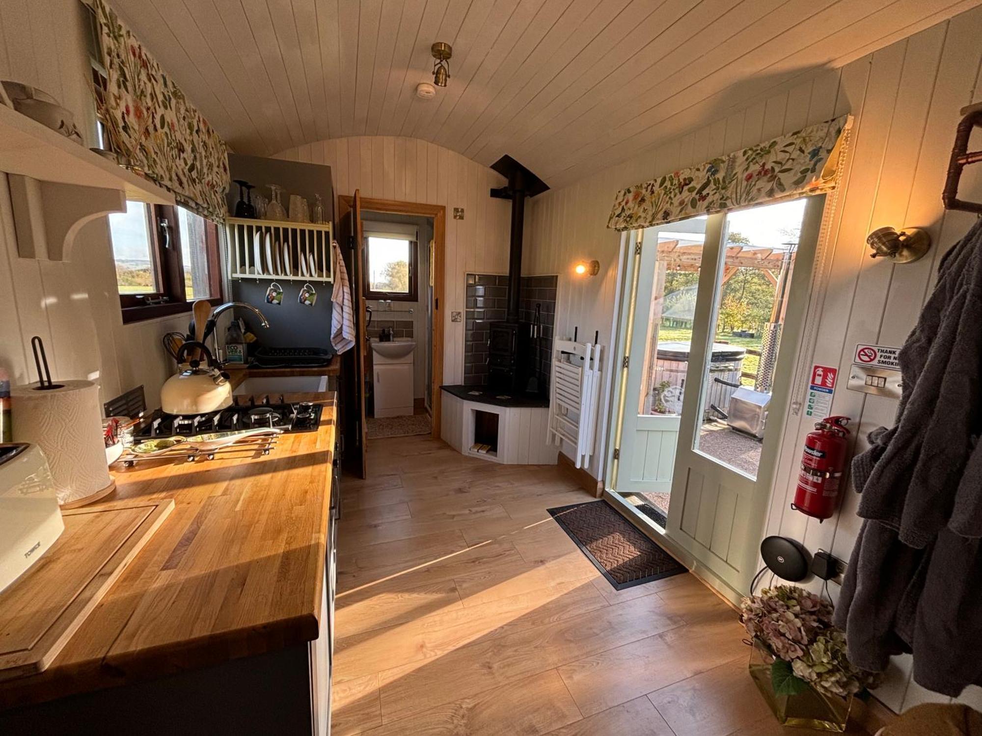 Bed and Breakfast Bron Hafren Монтгомери Экстерьер фото