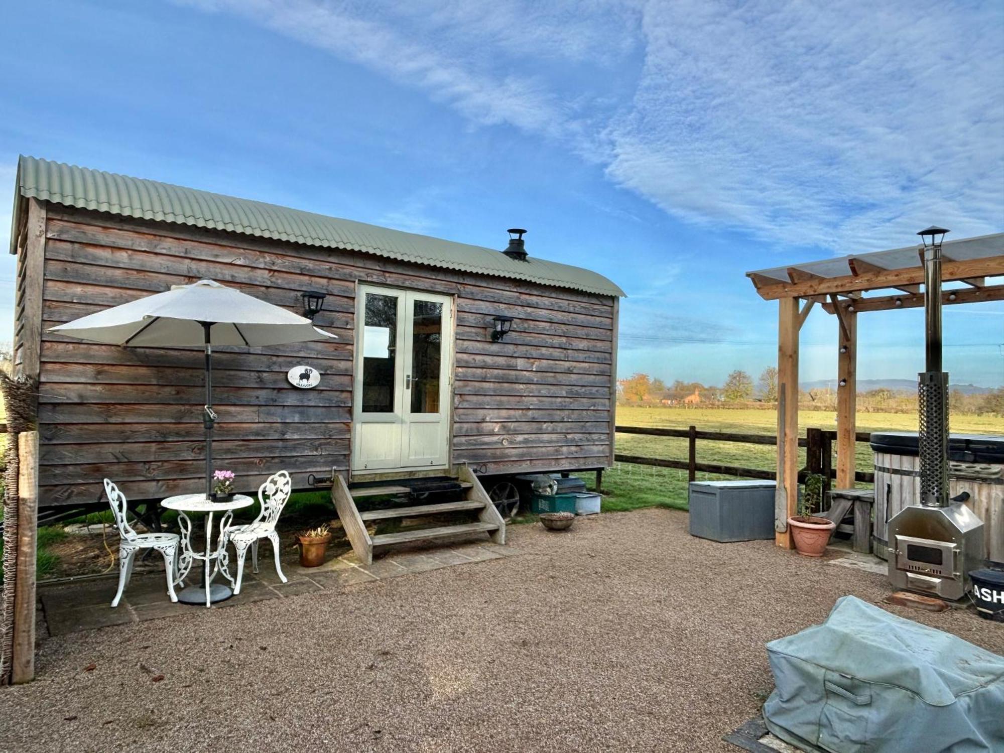 Bed and Breakfast Bron Hafren Монтгомери Экстерьер фото